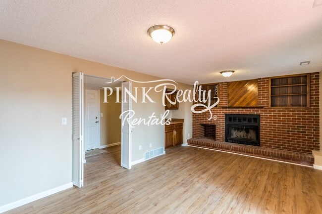 Building Photo - 8274 Caravel Dr