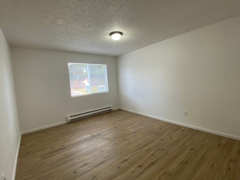Building Photo - 717 Myrtine St