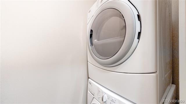 Building Photo - 2000 Little Raven St