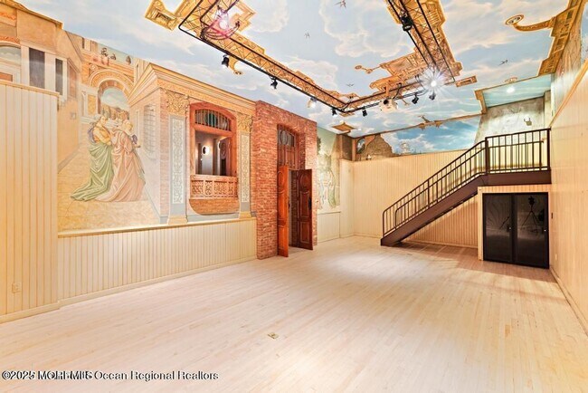 Building Photo - 18 Sheraton Ln