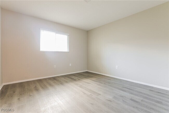 Building Photo - 360 Gulf Breeze Blvd