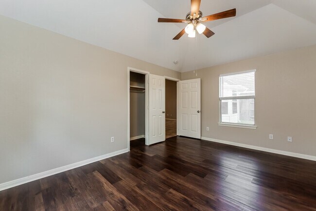 Building Photo - 24030 Rockygate Dr