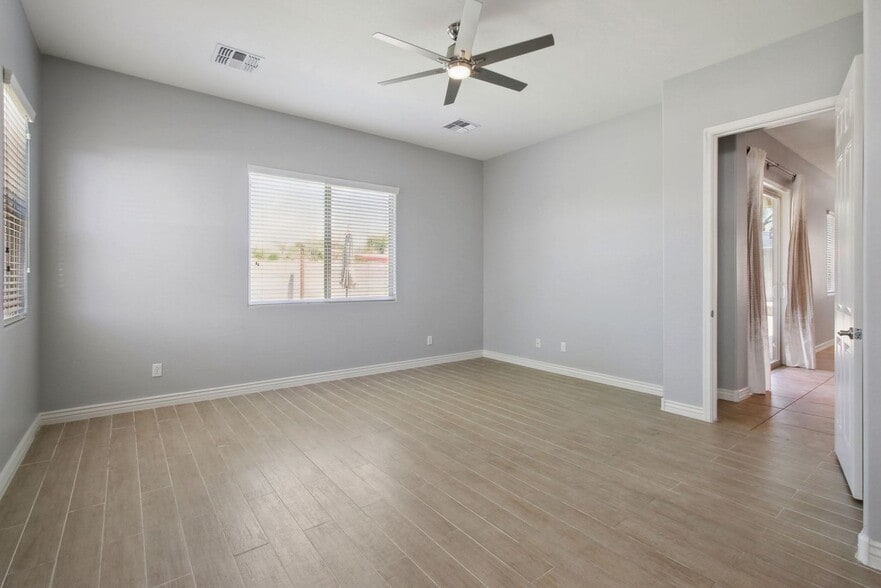 Building Photo - 7410 W Buckskin Trail