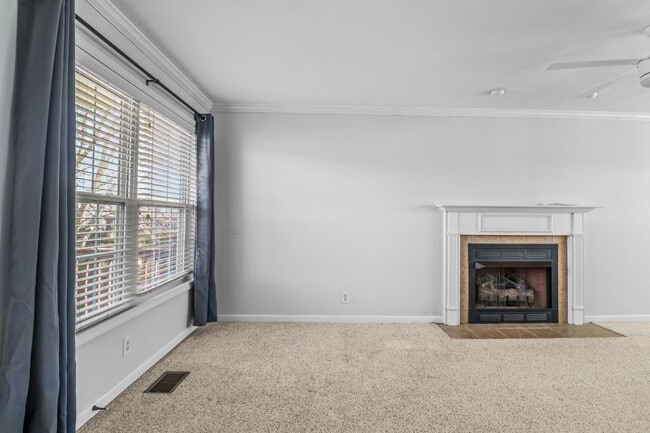 Building Photo - 1213 Channelview Dr