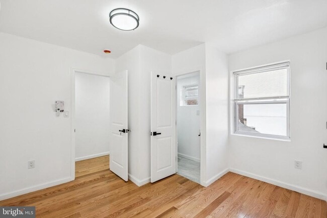 Building Photo - 1223 Spruce St