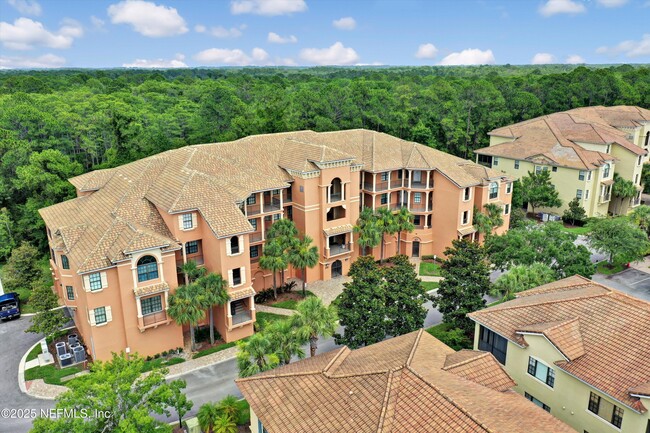 Building Photo - 210 Paseo Terraza