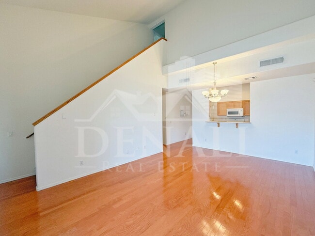 Building Photo - 15802 N Hidden Valley Ln
