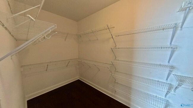 Building Photo - 4504 Hampton View Dr