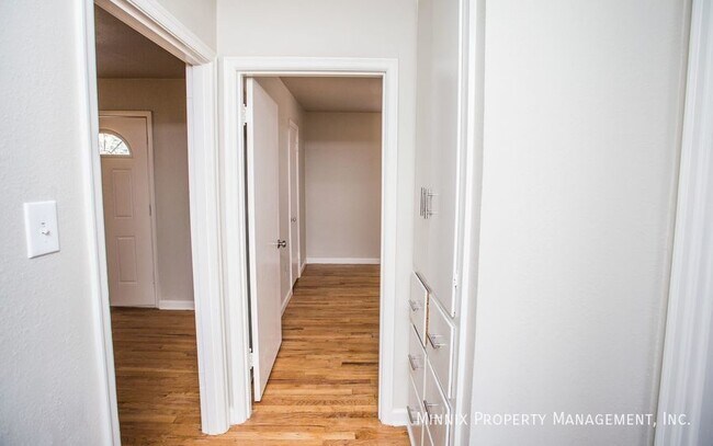 Building Photo - 4309 32nd St