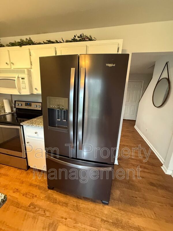 Building Photo - 226 Bordeaux Ln