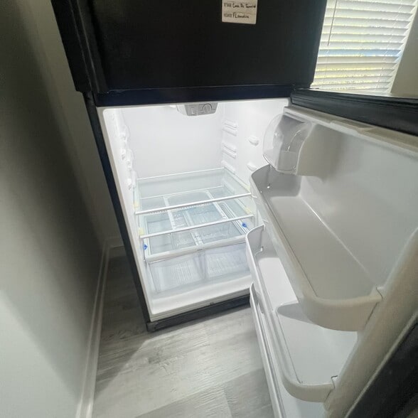 Building Photo - 4584 Tamarind Dr