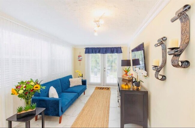 Building Photo - 279 Hach Ln