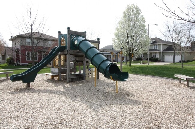 Building Photo - 801 Carina Ln