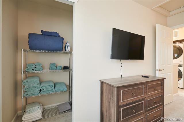 Building Photo - 6339 N Hanover St