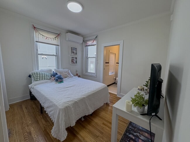 Building Photo - 1223 N Franklin St