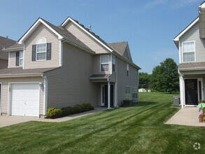 Building Photo - Renewed Townhome-4454 NE 83rd-Northland, K...