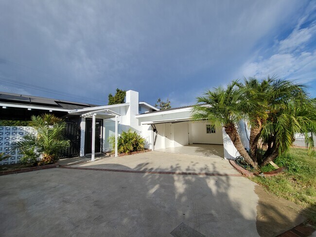 Building Photo - 19221 Napa St