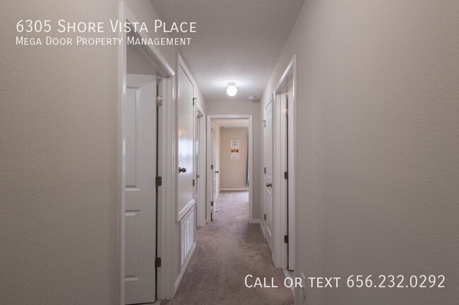 Building Photo - 6305 Shore Vista Pl