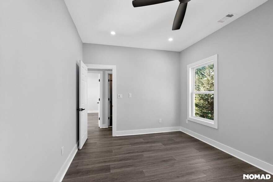 Building Photo - 935 Pelham St NW