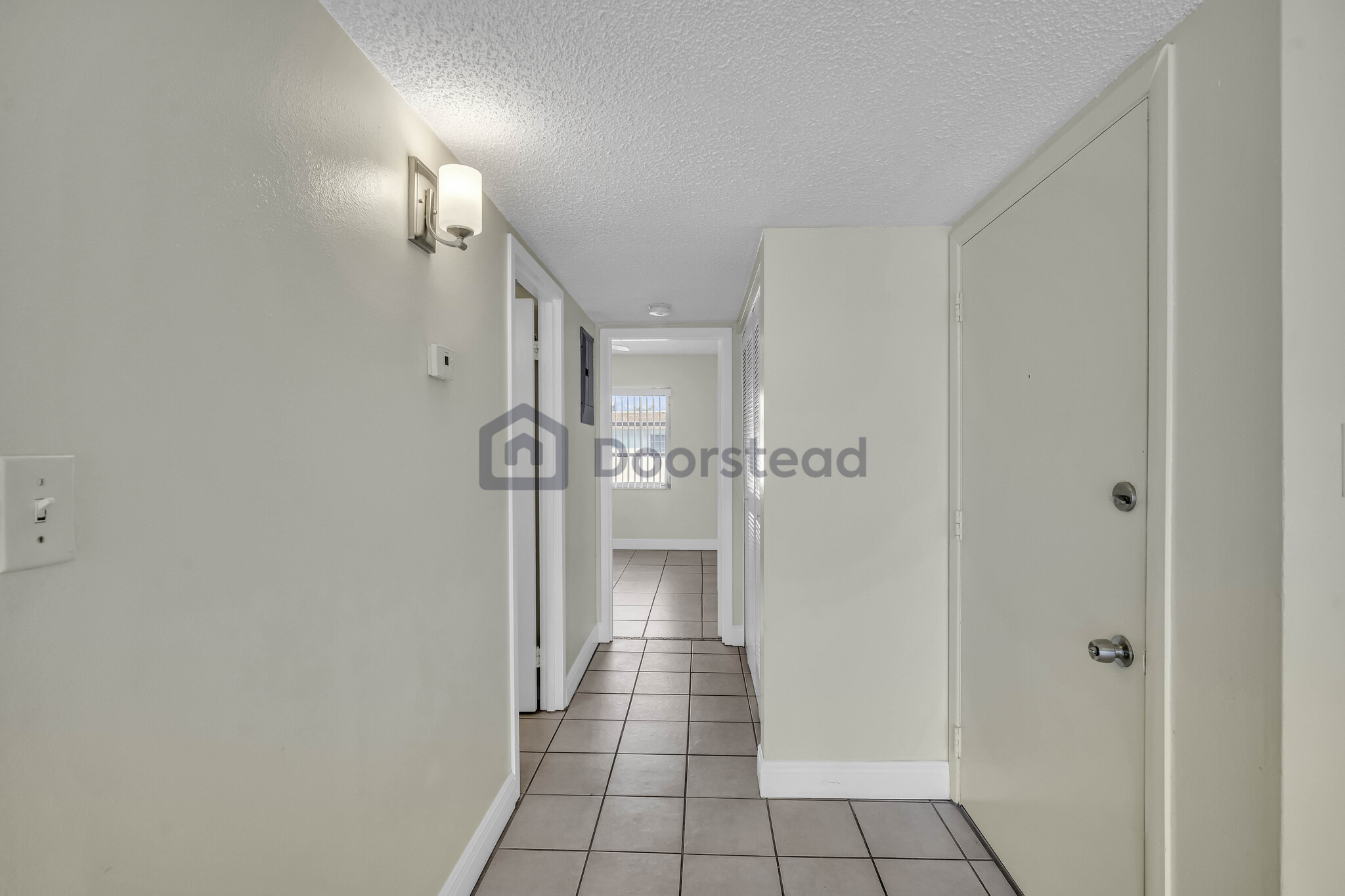 Building Photo - 373 S McMullen Booth Rd