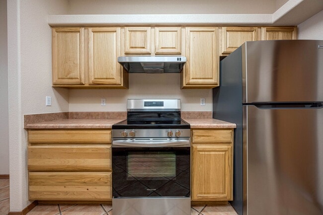 Building Photo - 2353 Saturn Cir