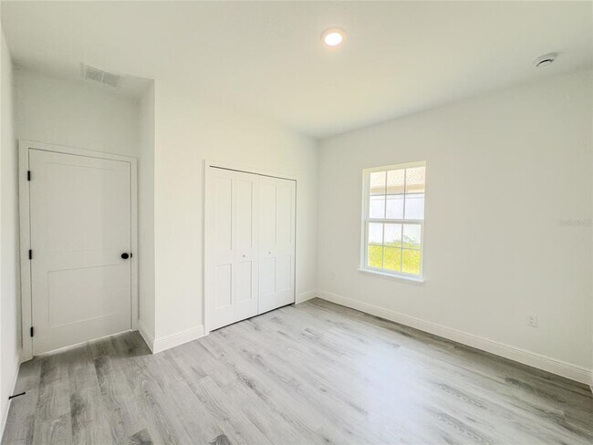 Building Photo - 4240 SW 169th Ln Rd