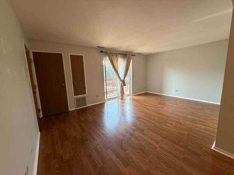 Building Photo - 2256 Abbeywood Dr