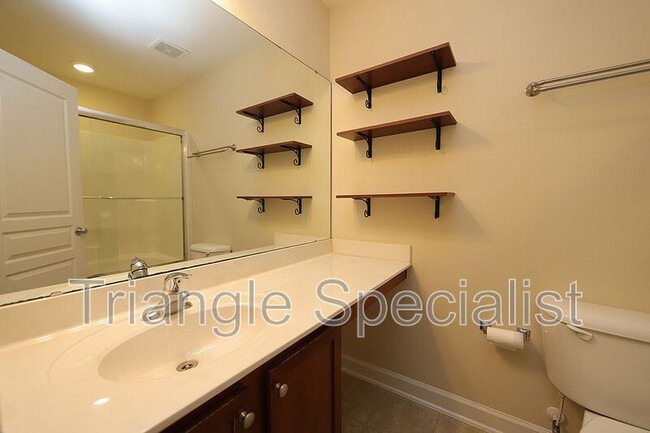 Building Photo - 8811 Orchard Grove Way