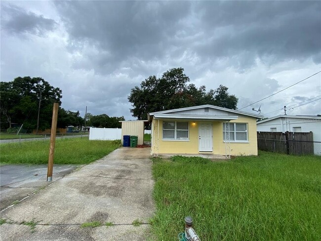 Building Photo - 10202 N 27th St