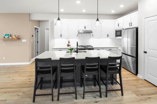 Building Photo - 166 Twistleaf Dr