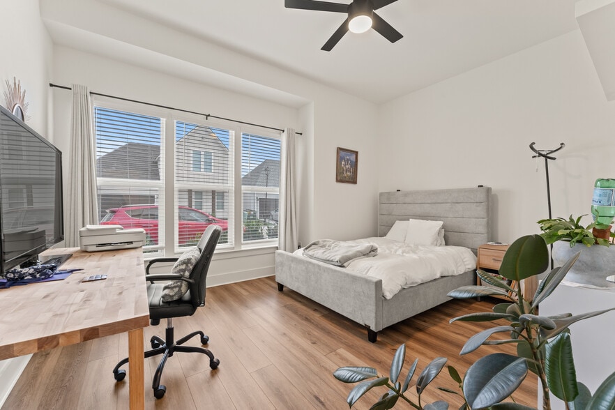 Building Photo - 1520 Tradewater Rd