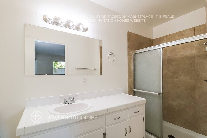 Building Photo - 4736 Cameron Ranch Dr