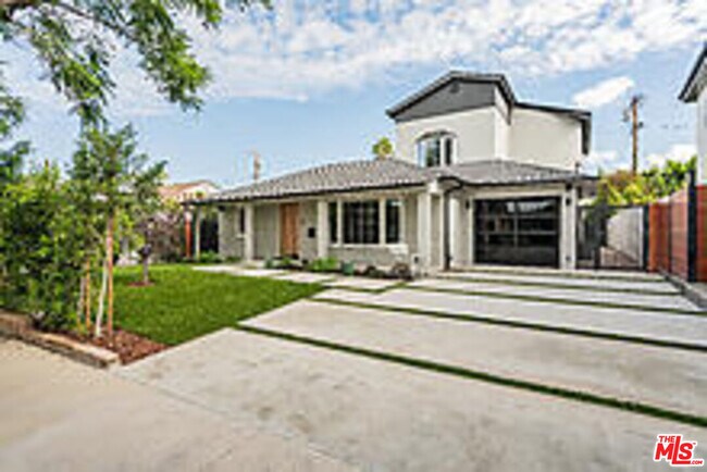 Building Photo - 5110 Garden Grove Ave