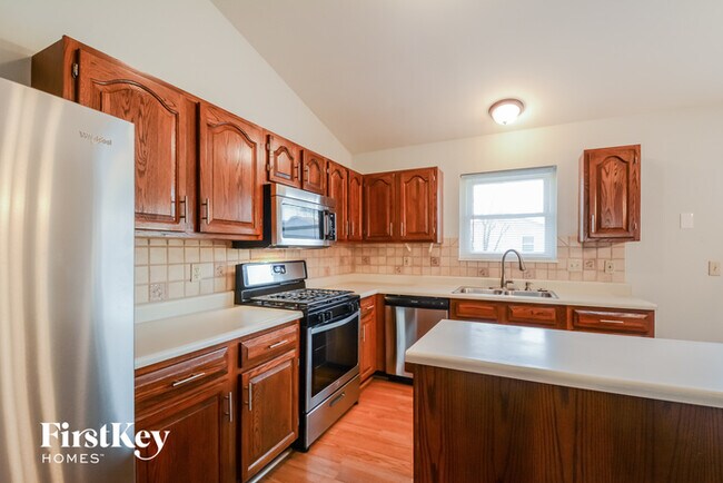 Building Photo - 210 Briar Valley Ct S
