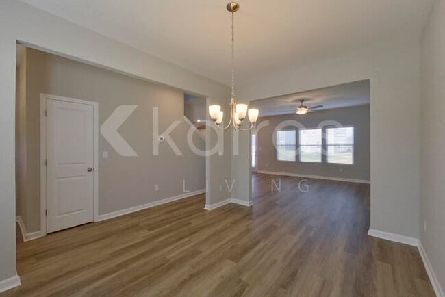 Building Photo - 7161 Foggy River Dr