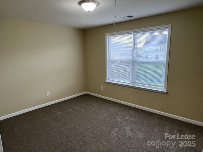 Building Photo - 2605 Mill Wright Rd