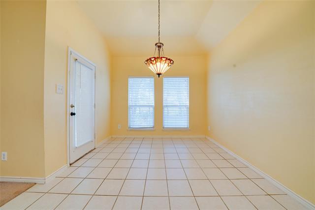 Building Photo - 9724 Water Tree Dr