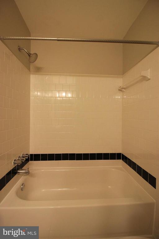 Building Photo - 5902 Langton Dr