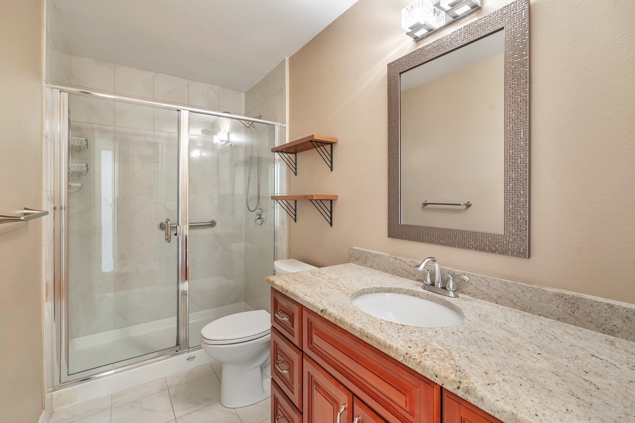 Building Photo - 9604 S 236th Pl