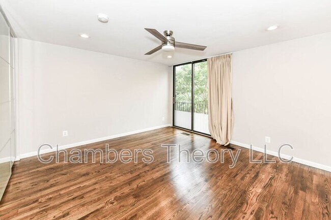Building Photo - 11475 Washington Plaza W