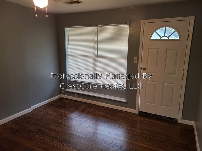 Building Photo - 948 Stafford Ave