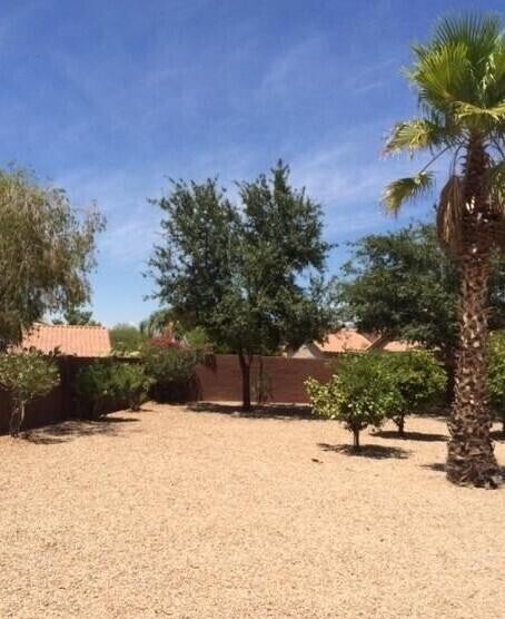 Building Photo - HUGE LOT IN POPULAR GATED COMMUNITY!