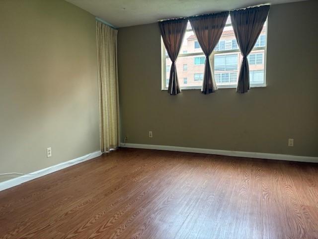 Building Photo - 2831 Somerset Dr