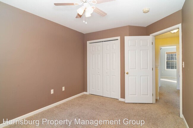 Building Photo - 3 br, 2.5 bath House - 164 Old Schoolhouse...