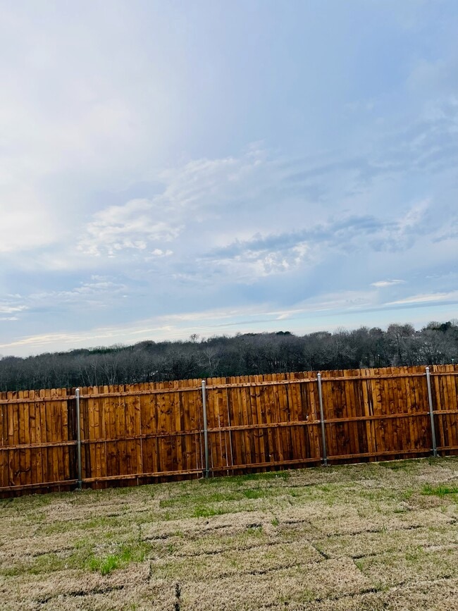 Building Photo - 1202 Booker Dr