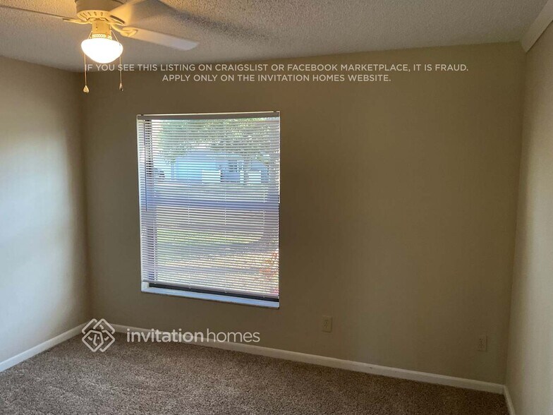 Building Photo - 2814 Luce Dr N