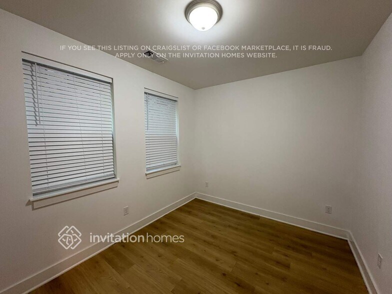 Building Photo - 428 38th Ave N