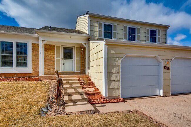 Building Photo - 121 Crawford Cir