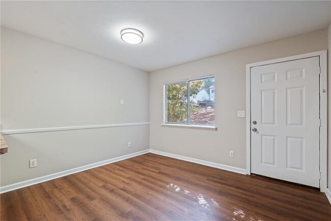 Building Photo - 580 Northridge Crossing Dr