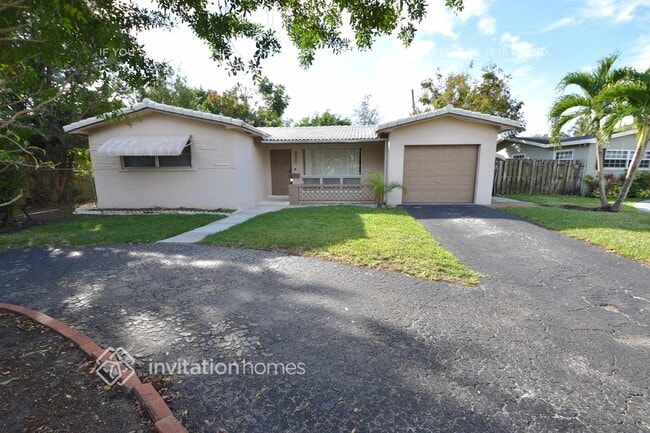 Building Photo - 921 E Hawthorne Cir